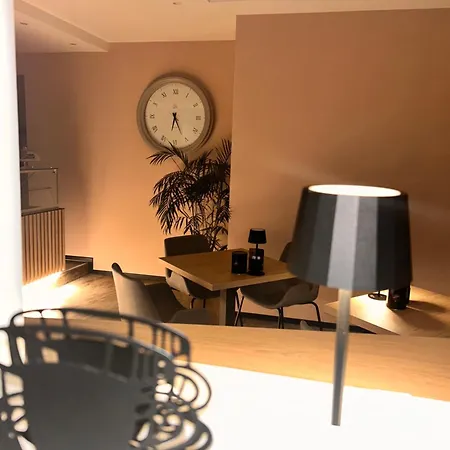 Hotel Centrale Szálloda Resana