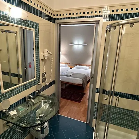 Hotel Centrale Szálloda Resana